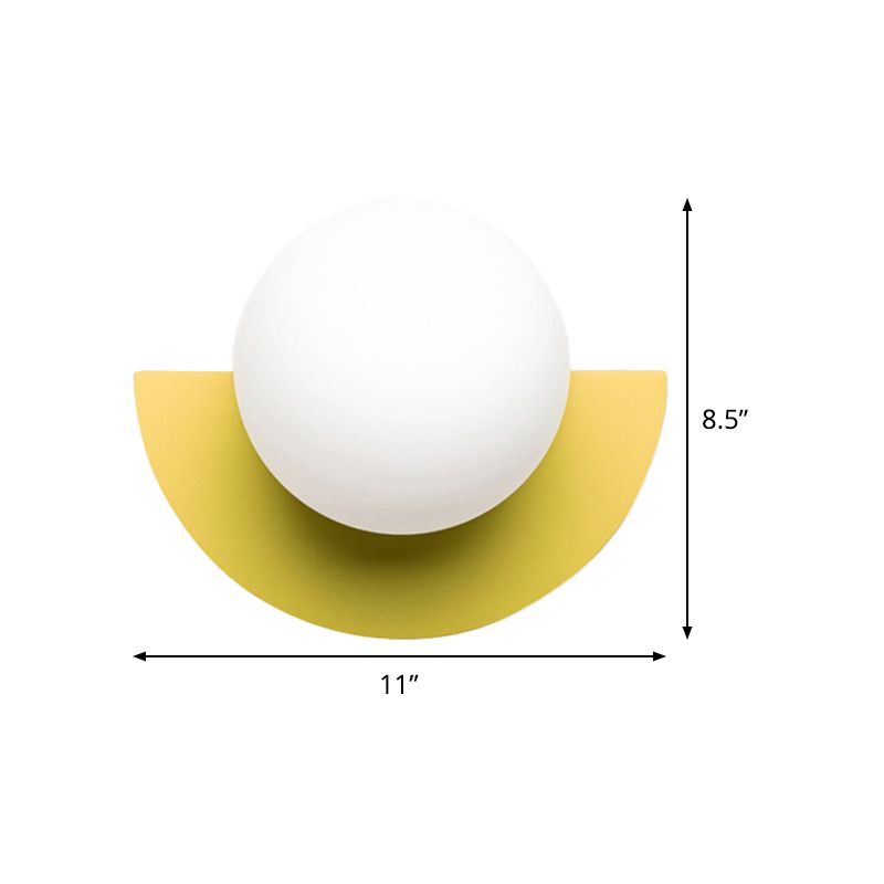 Lampe murale à demi-rond jaune macaron 1 éclairage d'applications en fer de l'ampoule avec une nuance en verre d'opale à balle