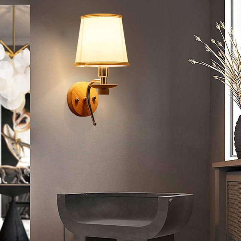 Modern Simple Vanity Light Wooden Base Vanity Lamp for Shower Room