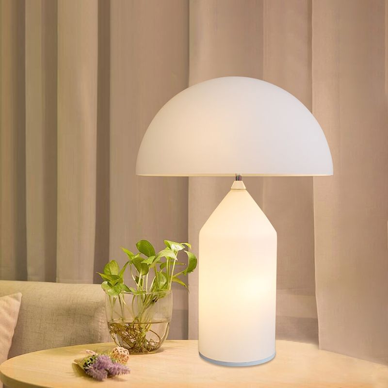 Table de chevet de forme de champign