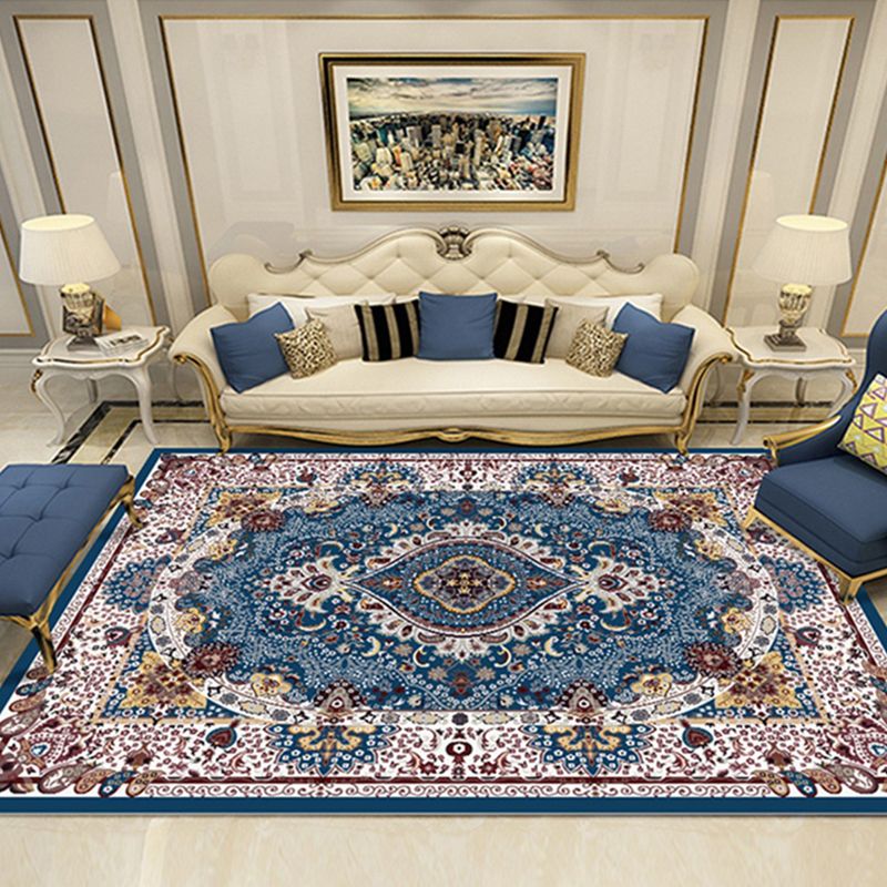 Dark Brown Traditional Rug Polyester Graphic Rug Non-Slip Backing Rug for Living Room