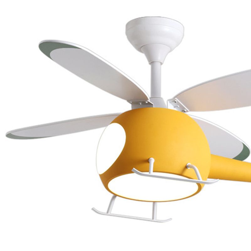 Éclairage de ventilateur de plafond de style pour enfants Metal 4 Plafond léger lampe à fans pour restaurant