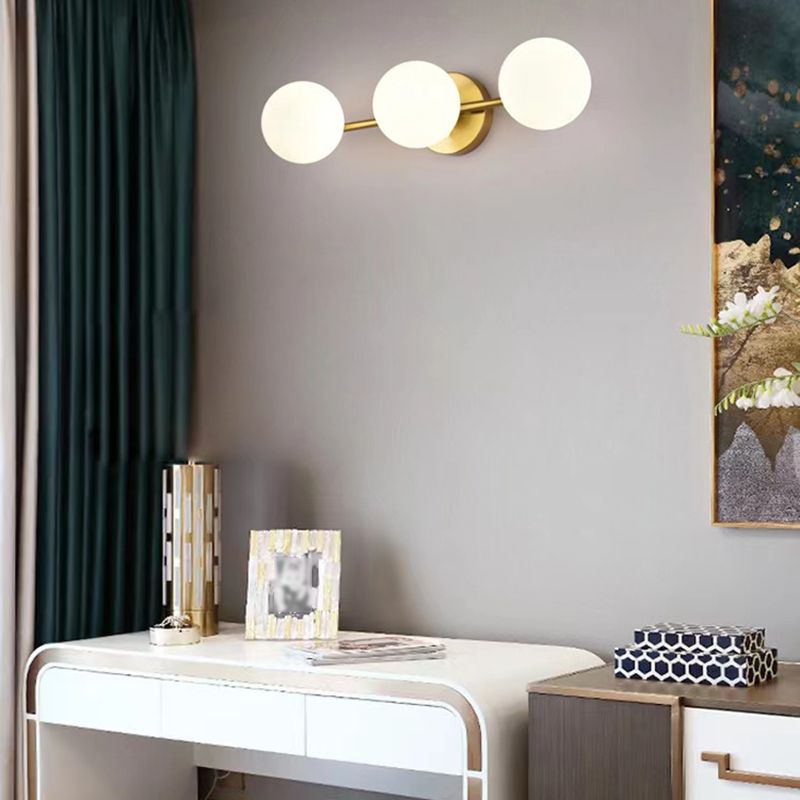 Nordic Style Golden Vanity Light Ball Shape Vanity Lamp for Shower Room