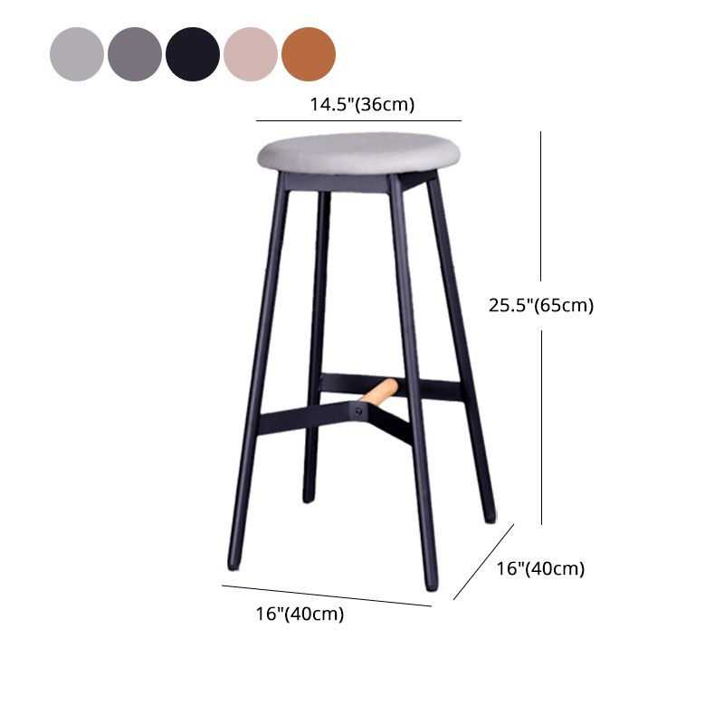 Taburetes de bar negros escandinavos, taburetes de bar sin respaldo de madera y metal con asiento redondo