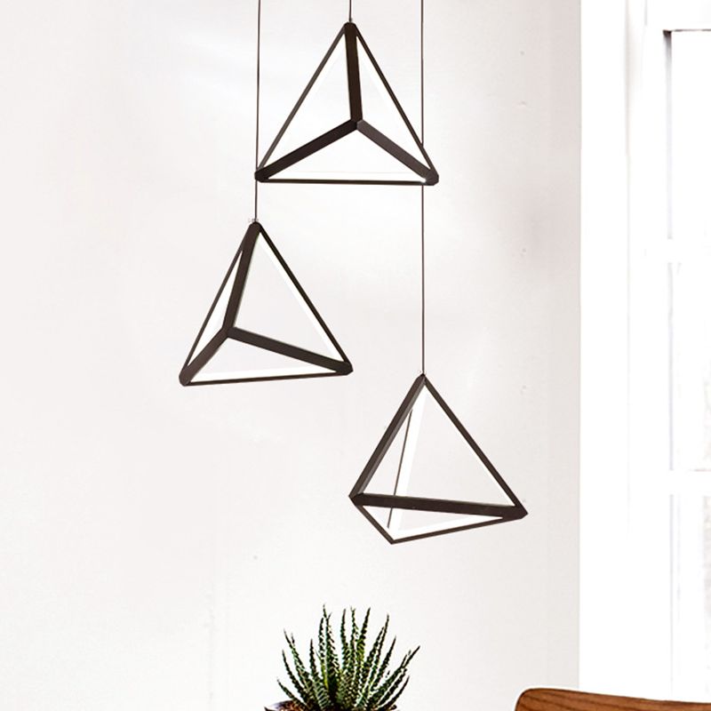 3 Heads Restaurant Multi Light Pendant Simple Black LED Hanging Ceiling Lamp with Triangle Metal Shade