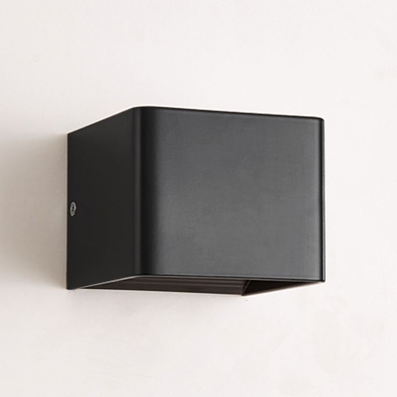 Simple Wall Mount Light Modern LED Wall Sconce Light with Metal Shade for Bedroom