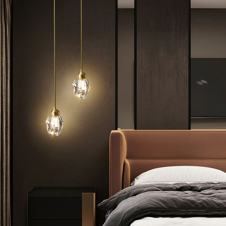 Minimalistische hangende lamp zwart-gouden edelsteenvormige hanger met kristalschaduw voor restaurant