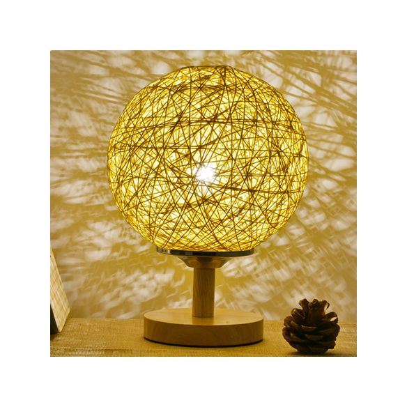 Lampada da tavolo intrecciata a mano rattan Contemporary 6 "/7" W 1 Lulb Light/Red Table Light con ombra globale e base in legno