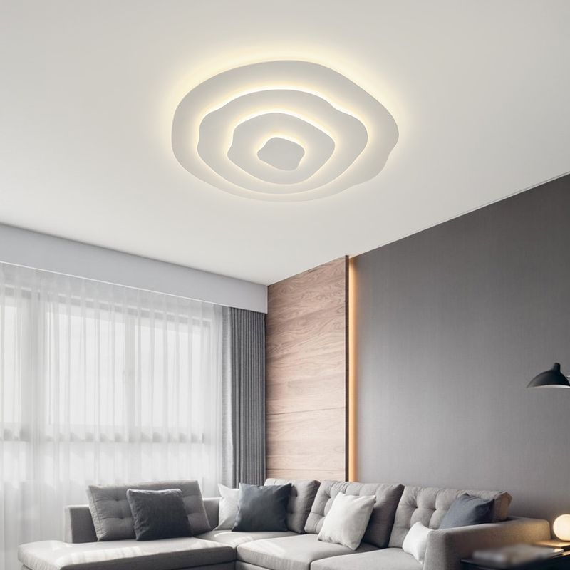 Modern Irregular Flush Light Metal 1 Light Flush Mount Ceiling Fixture in White