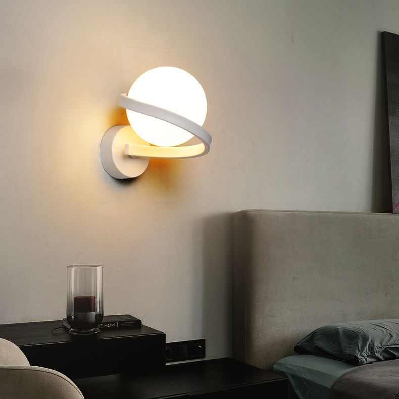 Moderne minimalistische globale muur gemonteerd verlichting metaal 1 lichte wandlampen met glazen schaduw