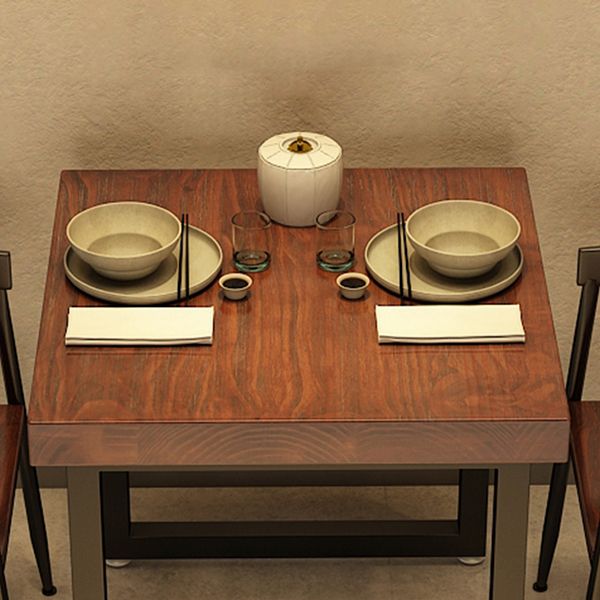 Mesa de comedor industrial de madera, mesa cuadrada marrón con base de trineo para comedor