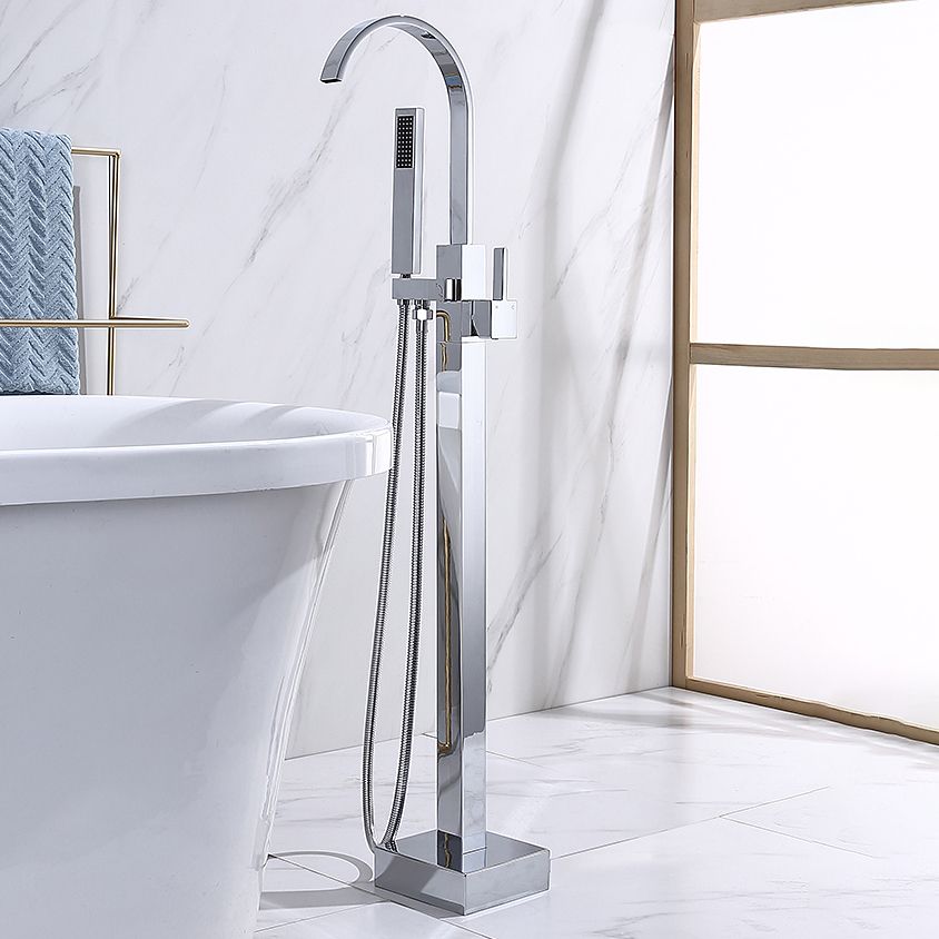 Floor Mounted Copper Freestanding Tub Filler High Arc Freestanding Faucet with Hose