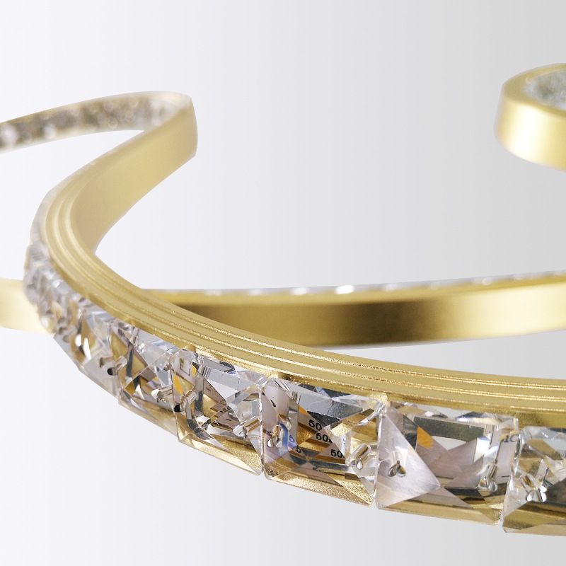 Iluminación de lámpara de araña de giro dorado lámpara de techo de cristal LED minimalista Luz de techo para comedor a luz cálida/blanca