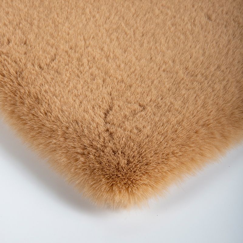 Tappeto a colore solido rilassante area di pelliccia artificiale multificiale tappeto non slip area per animali domestici tappeto per camera da letto
