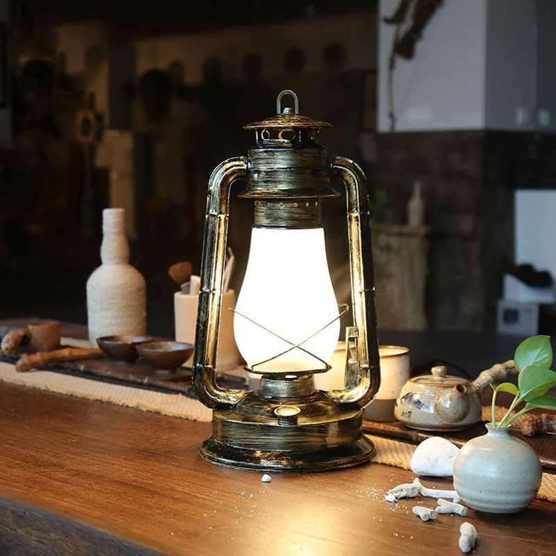Lampada da tavolo da letto cherosene Stile costiero vetro opale 1 luci di ottone Finitura in metallo illuminazione da scrivania in metallo