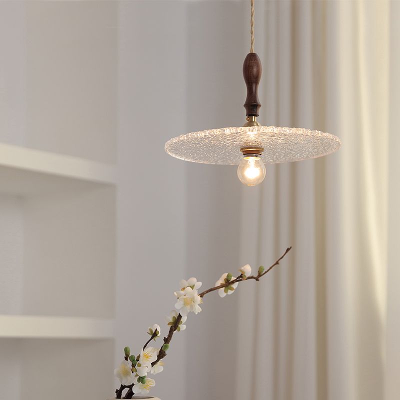 Lumière simple des lampes suspendues contemporaines