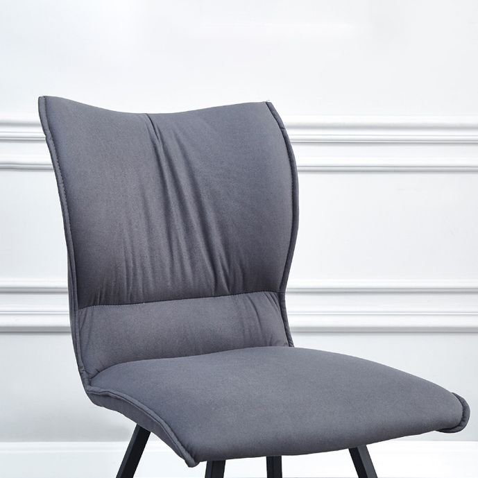 Chaise d'appoint rembourrée moderne, finition mate, chaise Parsons pour salle à manger
