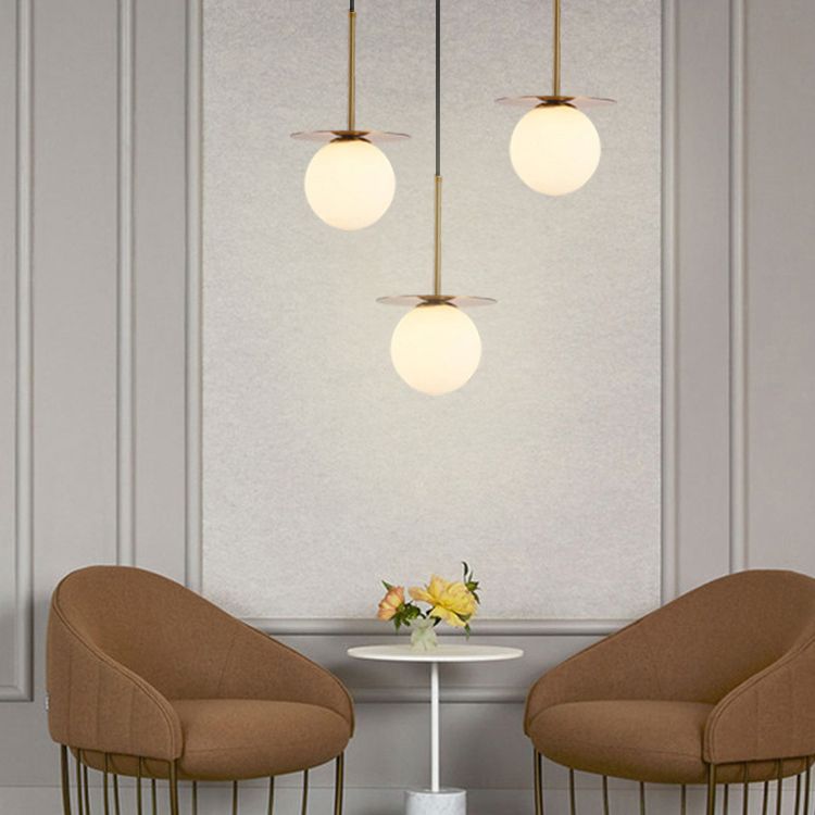 Moderne kreative Einkerlampen -Elektroplate Eisen Globe Anhänger Licht mit Glasschatten