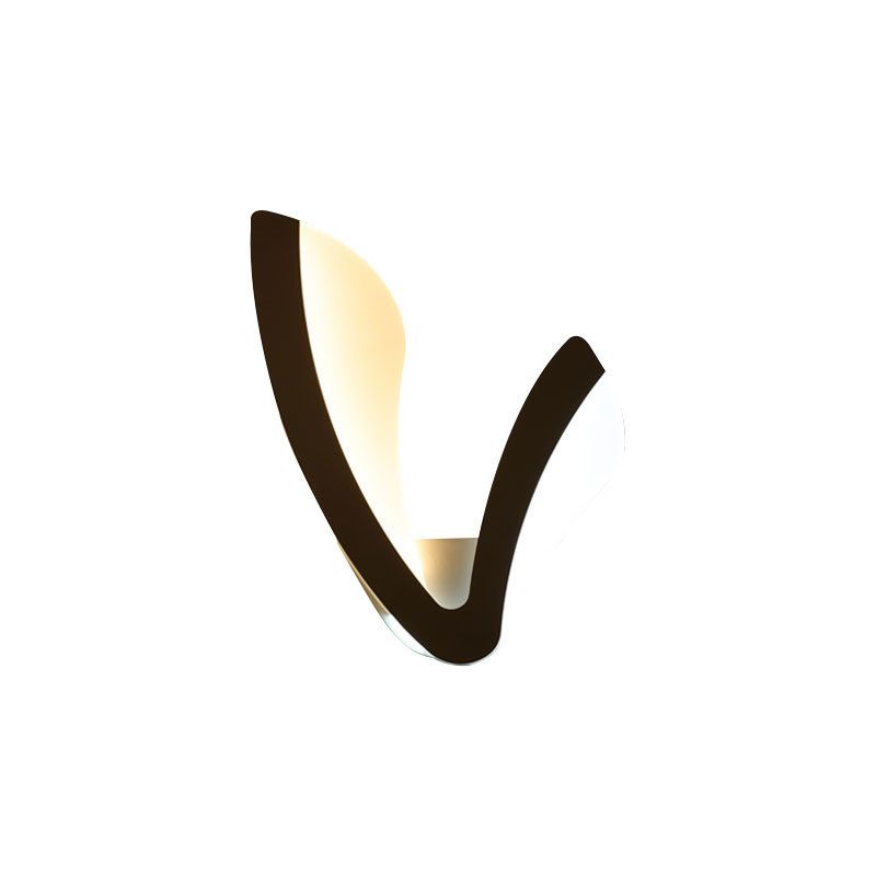 Illuminazione a parete a parete a V a V 1 illuminazione Vintagemoderna