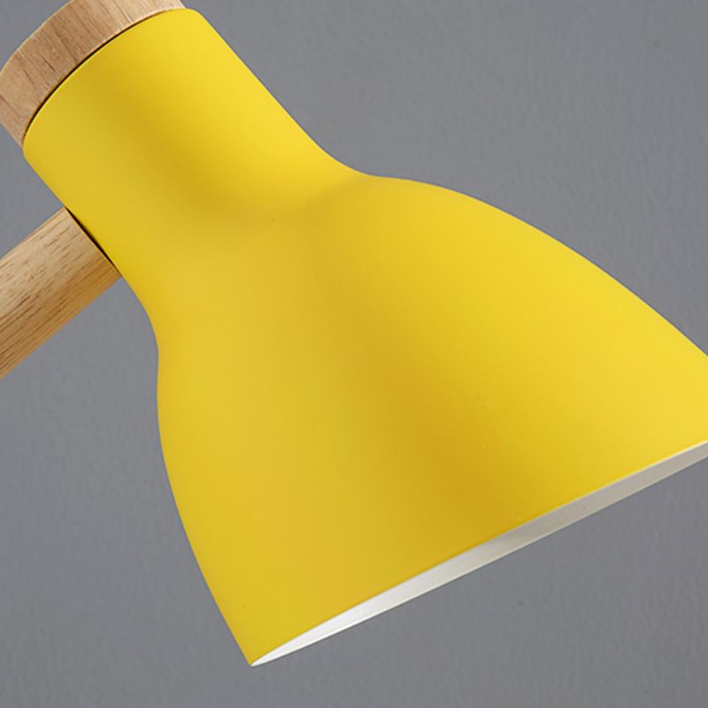 Lampada da tavolo notturna conica moderna in stile metallo a 1 luce