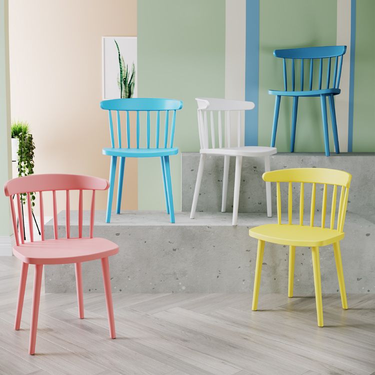 Silla sin brazos de plástico contemporánea, silla trasera Windsor para uso doméstico