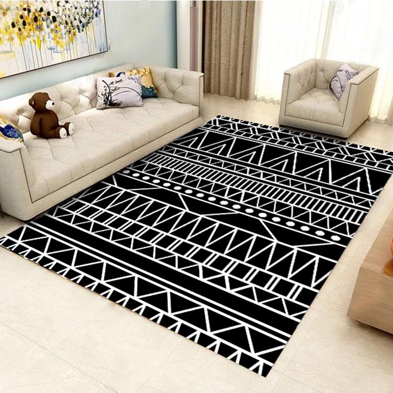 Black Modern Carpet Polyester Geometric Carpet Washable Rug for Home Decoration
