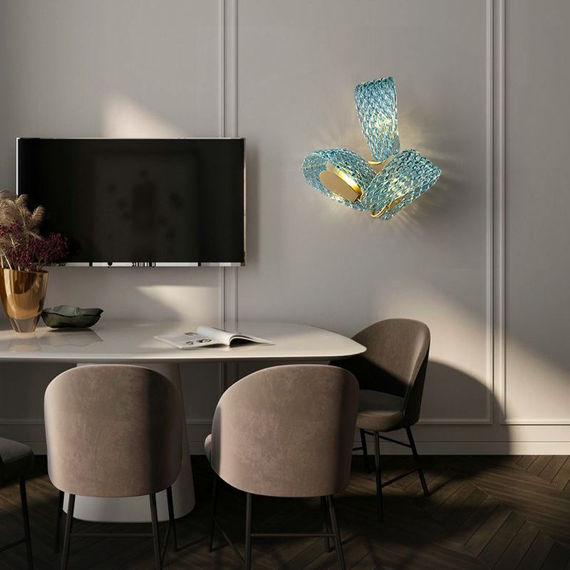 Modern Metal Wall Sconce Flower Shape Wall Light with Glass Shade for Bedroom