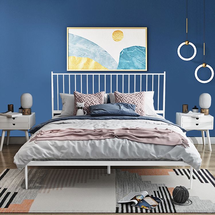 Contemporary Slat Bed with Rectangular Slat Headboard and Metal Legs