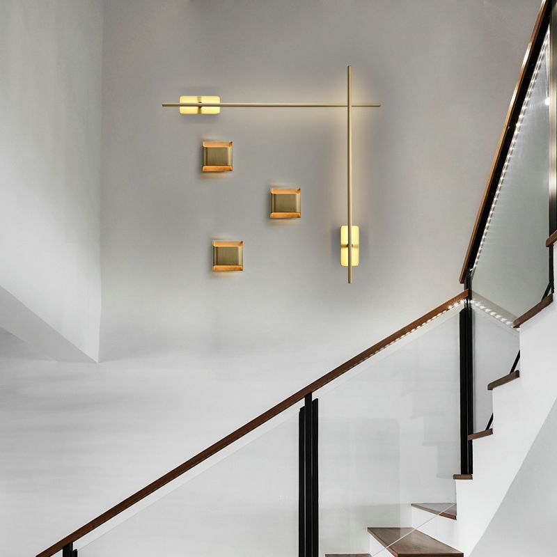 Moderner Stil Geometrischer Wandmontaglampe Metall 1 Lichtwandbeleuchtungsideen im goldenen Finish