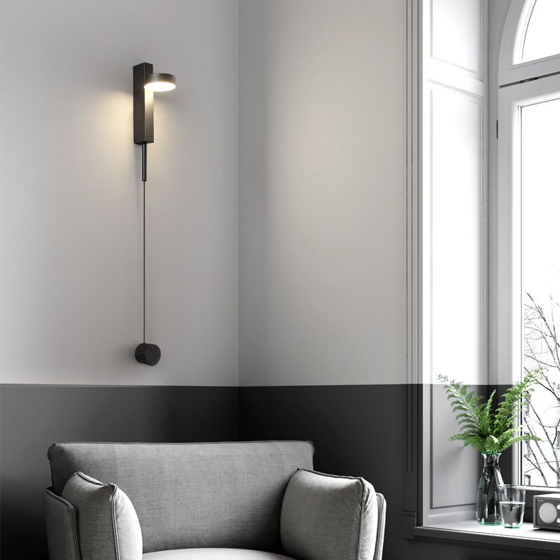 Round Shape Metal Wall Light Modern Style 1-Light Wall Light Sconce