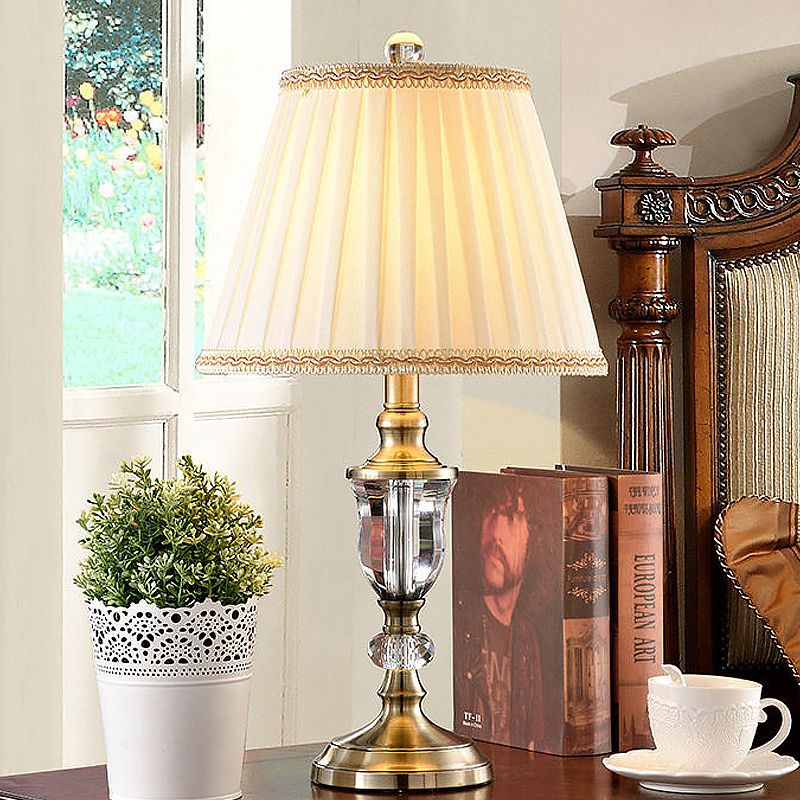 Tissu plissé lampe à tâche contemporaine 1 Livre de lecture de bulbe Lumière en beige pour étudier