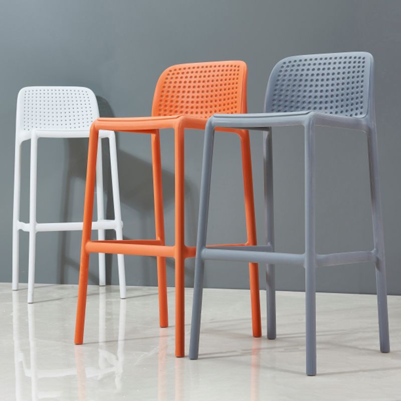 Taburete de bar de estilo escandinavo, patas de PP, asiento rectangular, taburete de bar con respaldo bajo para cocina