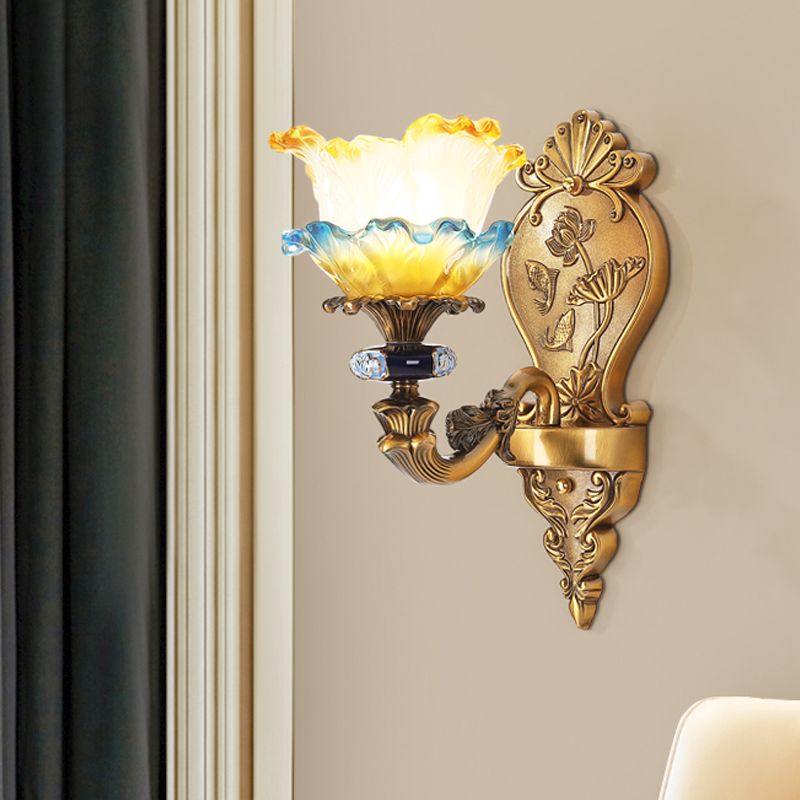 1/2-Light Wall Mount Light Fixture Retro Dining Room Sconce with Layered Ruffle Frosted Glass Shade in Brass