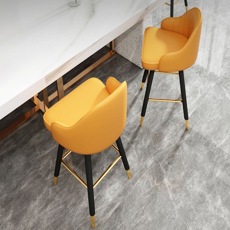 Modern Swivel Home Bar Stool Matte Finish Leather Armed Stool