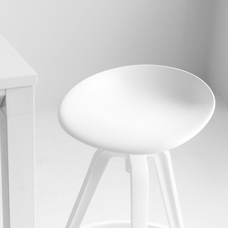 Modern Indoor Bar & Counter Stool Low Back Plastic Footrest Dining Stool
