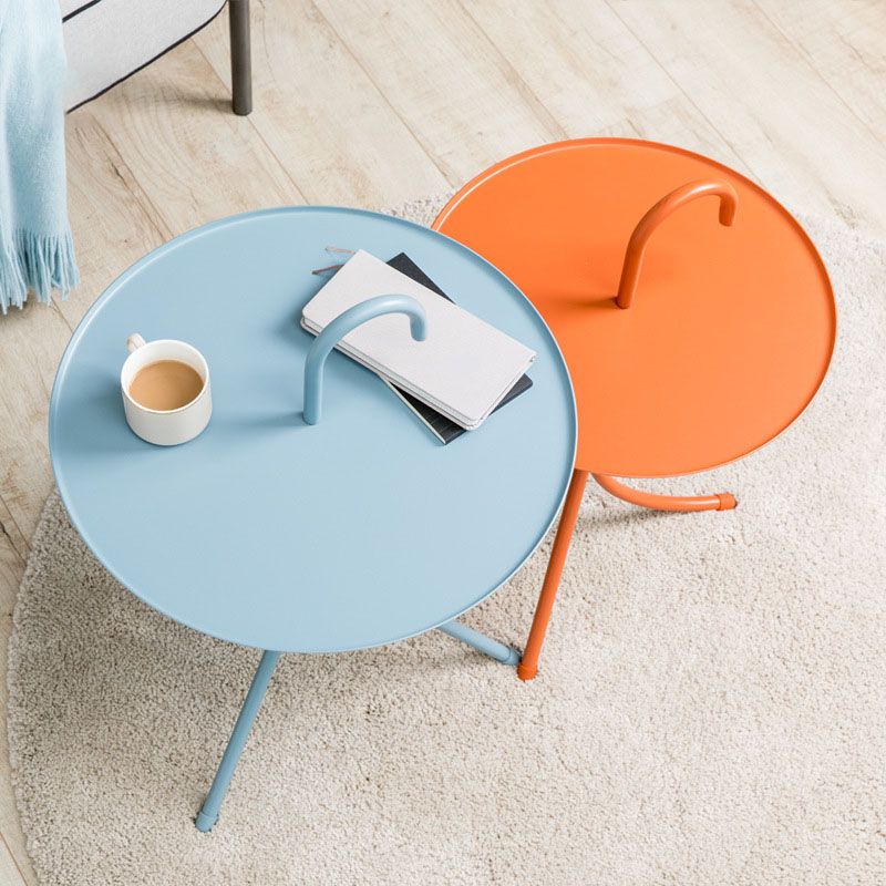 Round Metal Side Table with 3 Legs Base in Medieval Modern Style