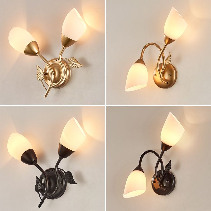 Modernist Wall Sconce Flower Wall Light Fixture with Glass and Metal for Bedroom