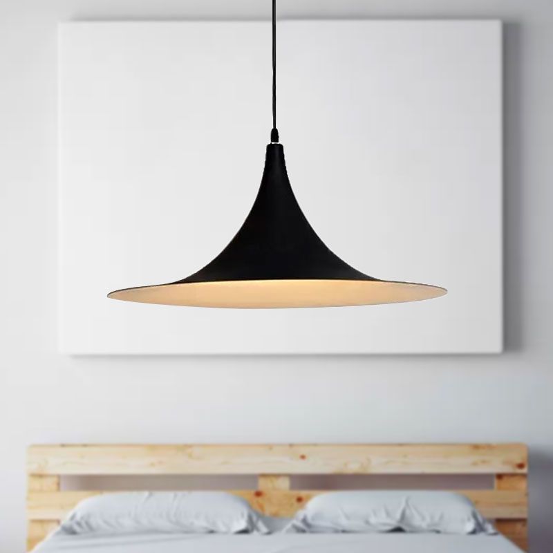 1 tête de plafond suspendue avec une nuance évasée d'éclairage de pendentif de chambre à coucher contemporain métallique en blanc / noir