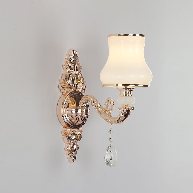 Lámpara de pared de vidrio texturizado cónico Lámpara de pared de pasillo vintage con drapeado de cristal en dorado