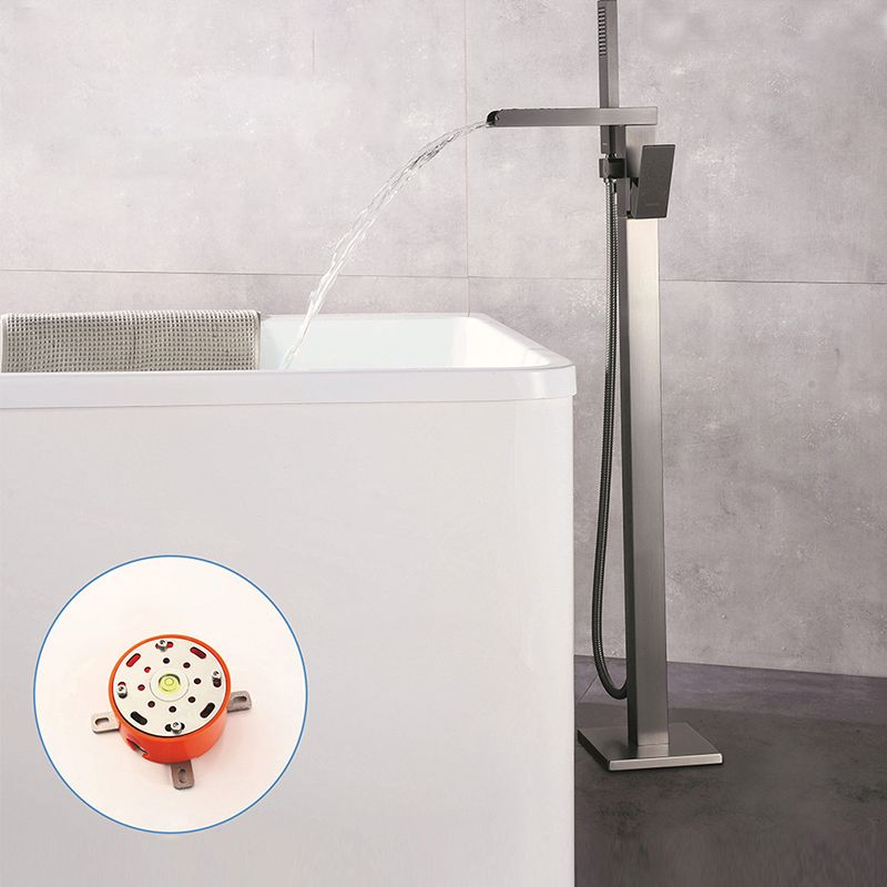 Floor Mounted Metal Freestanding Tub Filler 1 Handle Freestanding Faucet with Hose