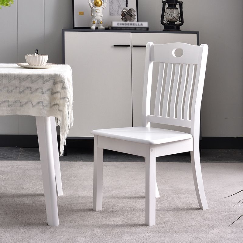 Inicio Sillas de comedor sin brazos Silla lateral con respaldo de listones y patas de madera (juego de 2)