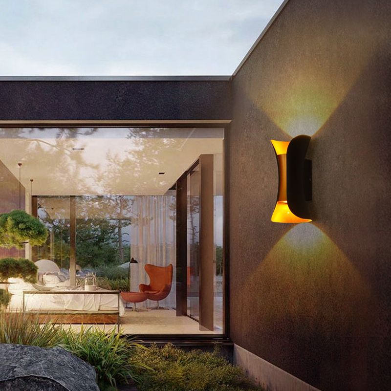 Geometrische Form Metall Wandleuchte moderne Stil 2 Lichter Wandhalterung Licht in Schwarz
