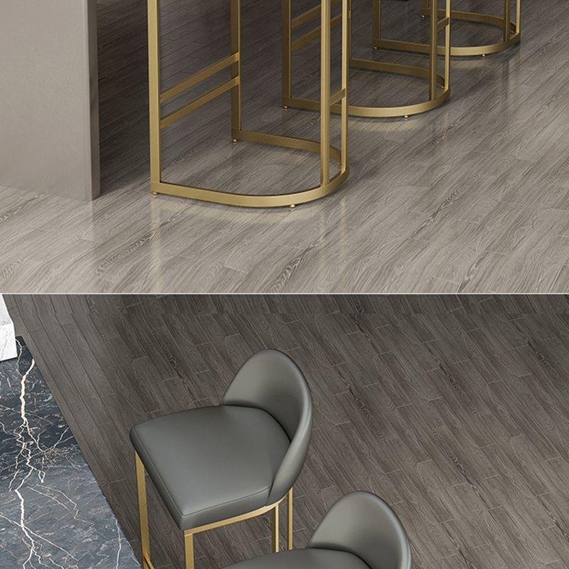 Moderner Barhocker mit Schlitten, Metallbeinen, Lederschalensitz, Barhocker für die Küche