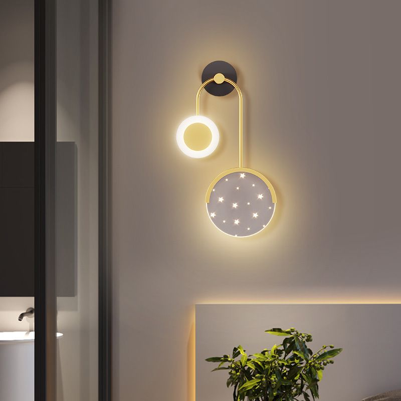 Luz de pared geométrica de metal Gold Nordic Gold 20 "Pled de pared LED de altura para dormitorio