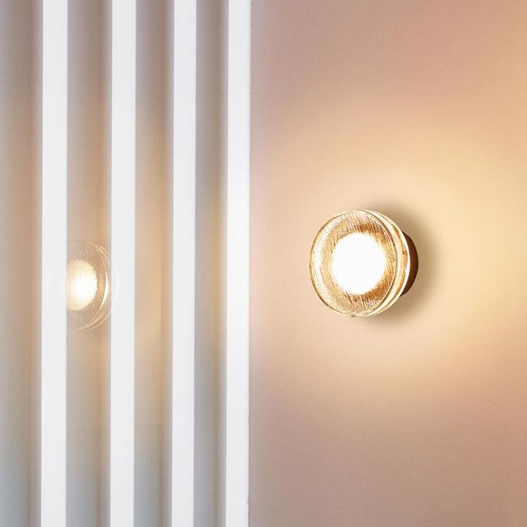 LED Modern 1 - Light Bathroom Vanity Lighting in Black / Gold Acrylic Bath Sconce