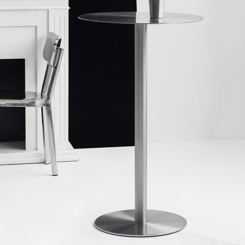 Industrial Style Pub Table Bar Height Metal Bar Table for Indoor