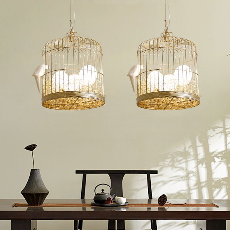 Lampadario in vetro bianco opaco a forma di uovo rustico 3 luci appesi lampada con uccello e gabbia per uccelli