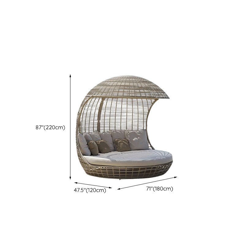 Wicker Tropical Patio Daybed Stain Resistant Outdoor Patio Sofa