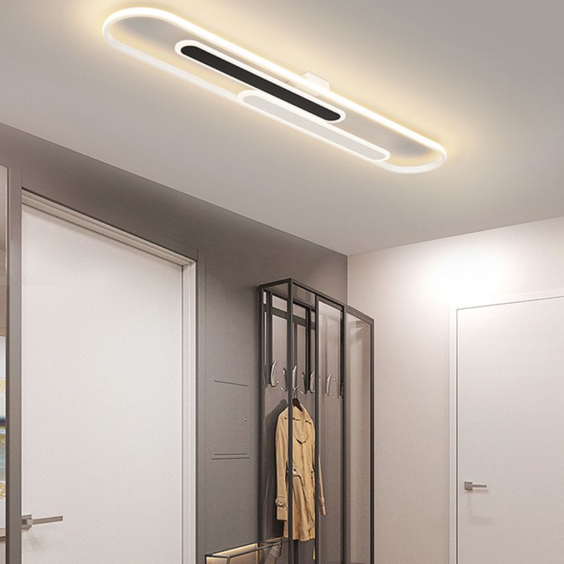 Modern Style Linear Shade Ceiling Light Metal 3 Headed Ceiling Light for Restaurant