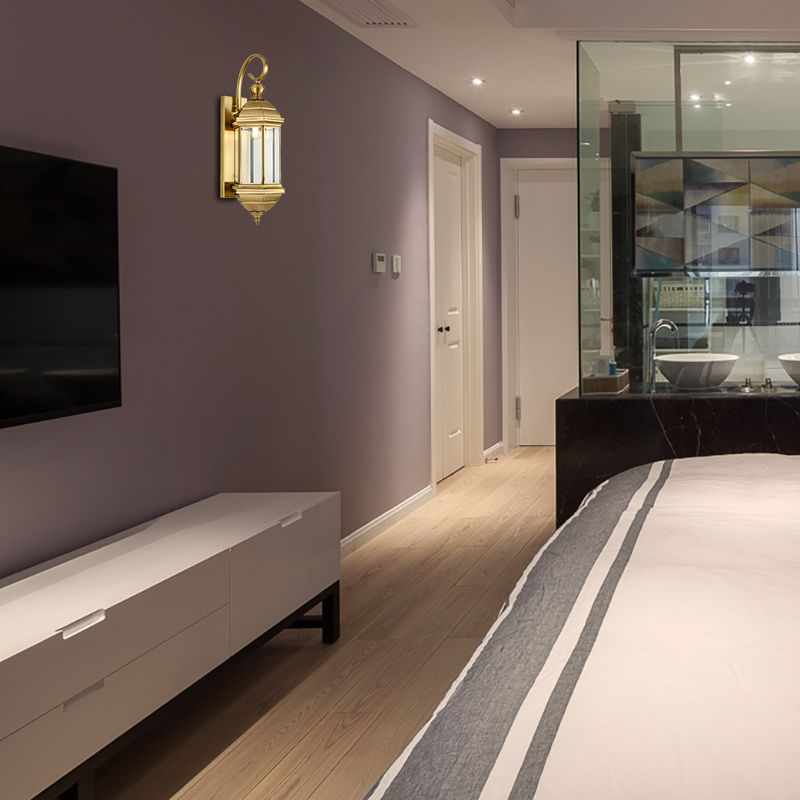 Messing 6 "/8" W 1/3-Licht-Wandleuchte traditionelle Metalllaterne-Wandlampe mit klarem Glasschatten