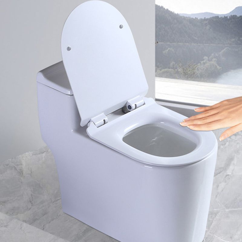Contemporary 1 Piece Flush Toilet Floor Mounted White Toilet Bowl for Bathroom